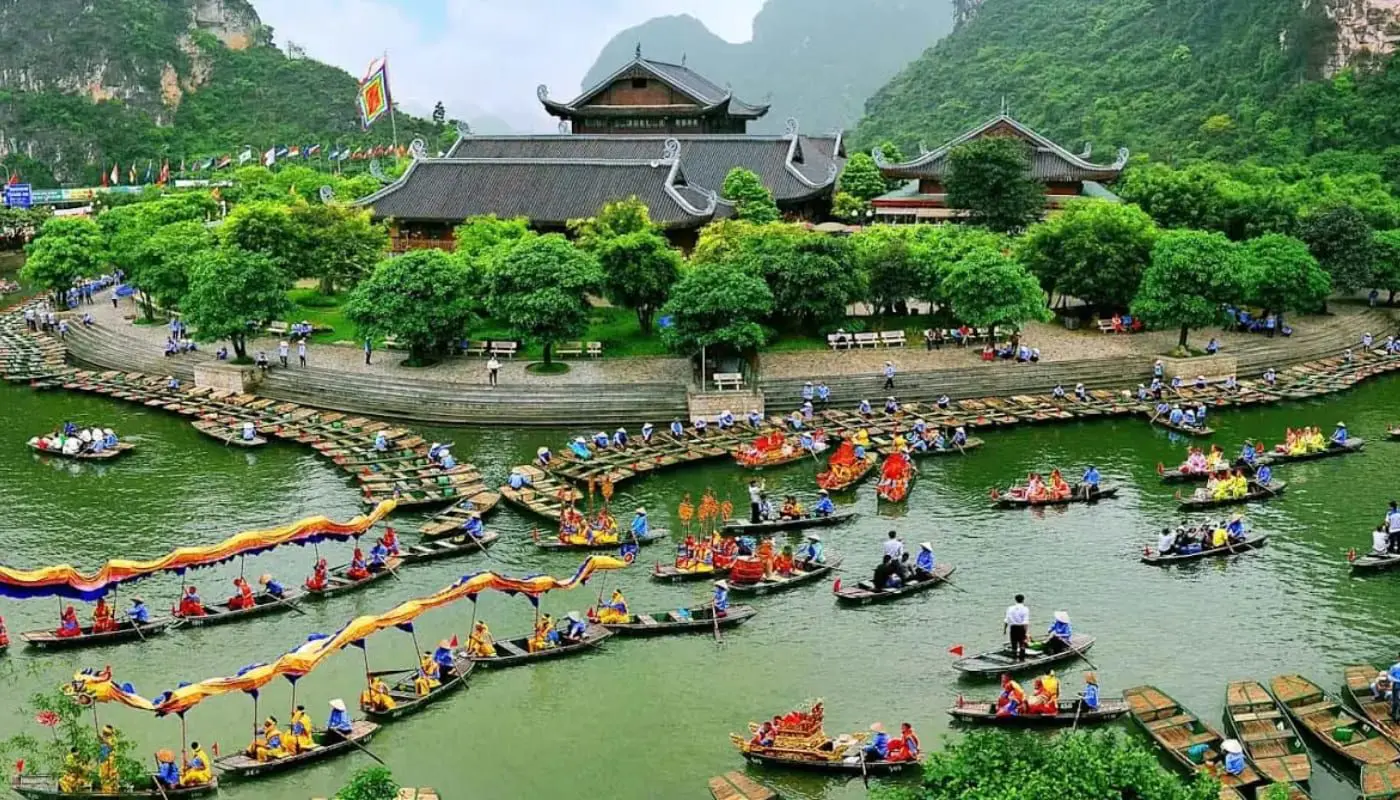 Du lịch Việt Nam lập kỷ lục gần 2,5 triệu khách quốc tế trong tháng đầu năm 2026